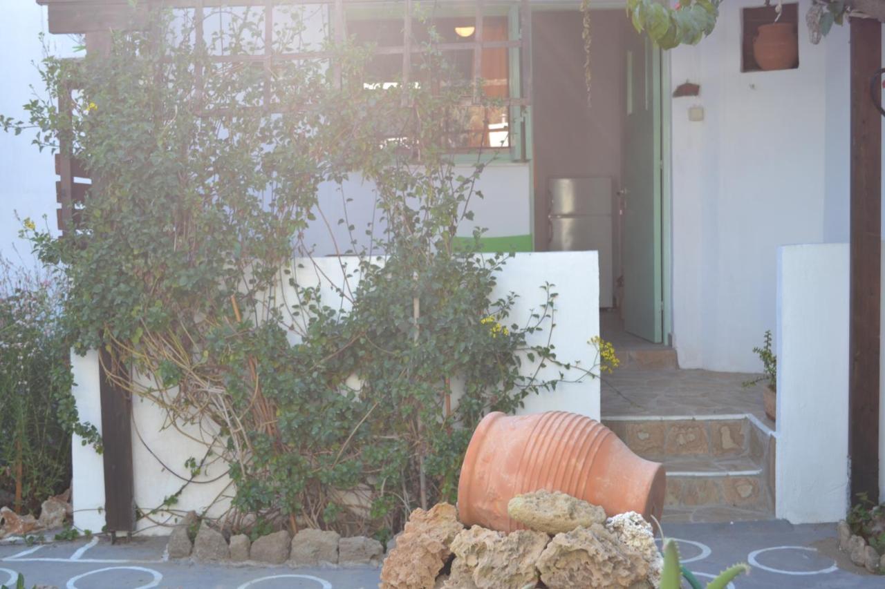 Skyros Panorama Studios Экстерьер фото
