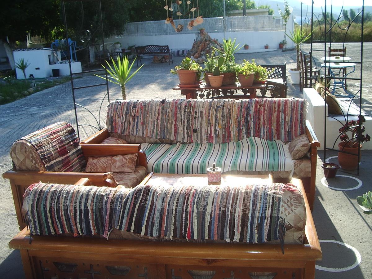 Skyros Panorama Studios Экстерьер фото