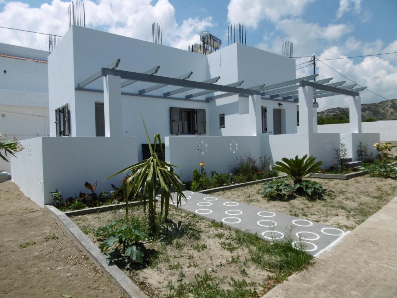 Skyros Panorama Studios Экстерьер фото